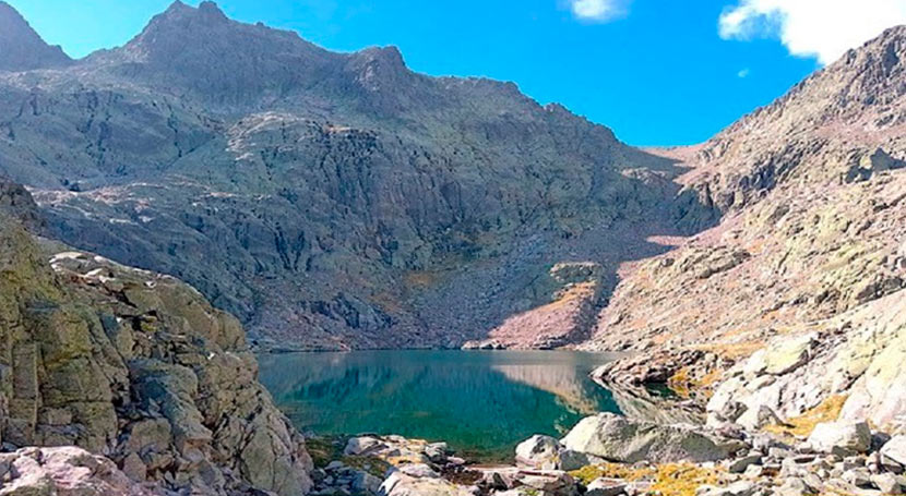 La biodiversidad y ecología de los lagos de origen glacial, a estudio