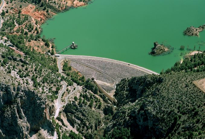 La MCT apela a un consumo responsable en su campaña anual de ahorro de agua