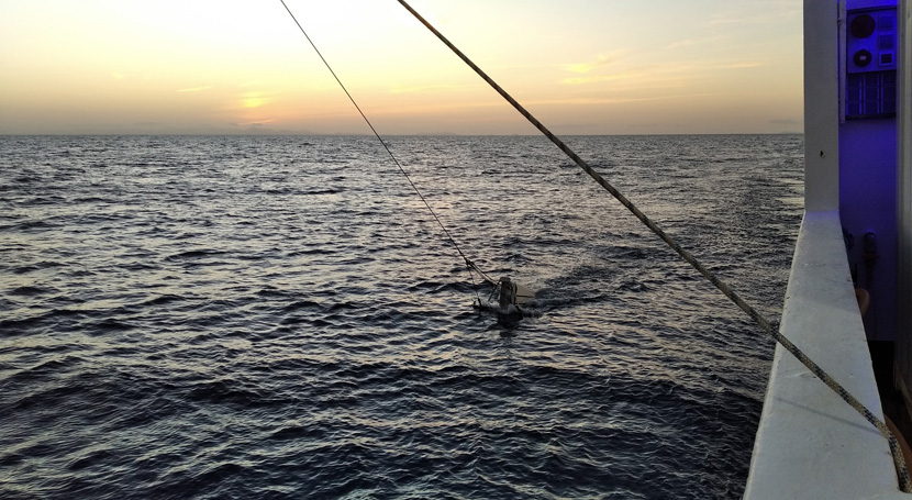 El IEO testará diferentes metodologías de muestreo de microplásticos en aguas de la costa gallega