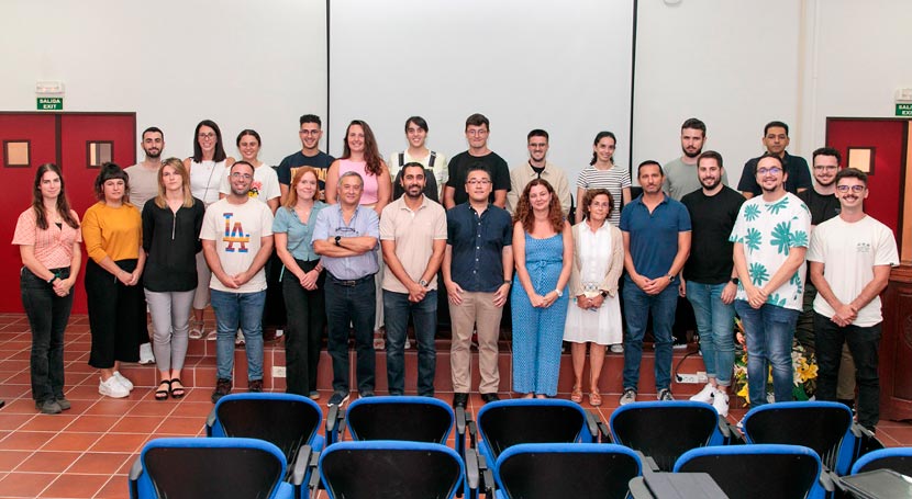 La ULL y la Universidad de Kioto investigan materiales para capturar contaminantes en el agua