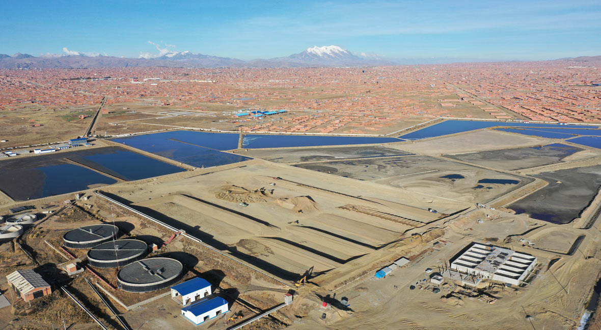 La PTAR de Puchukollo, la más grande de Bolivia, en El Alto, tiene un avance del 82%