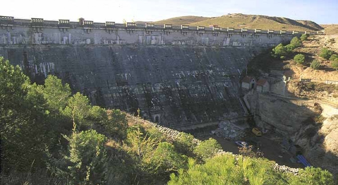 Presa Moneva