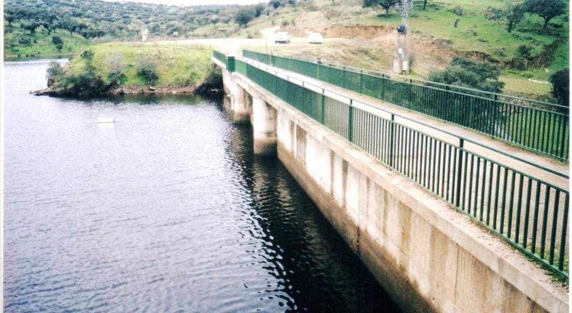 Presa Santa Marta De Magasca