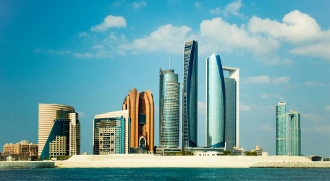 Comunicación inteligente infraestructuras agua y energía Abu Dhabi