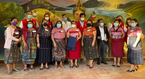 Agua y saneamiento y equidad género y cultura, claves visita Antón Leis Guatemala