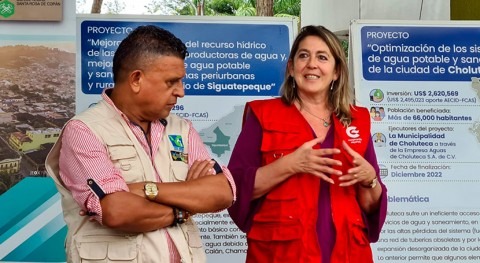 AECID asiste puesta primera piedra presa Hondura, Honduras