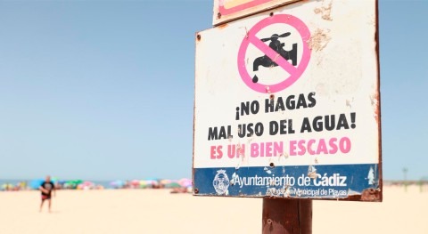 Cádiz, Vejer, Barbate, Puerto, Línea y Sanlúcar no tendrán duchas playas este verano