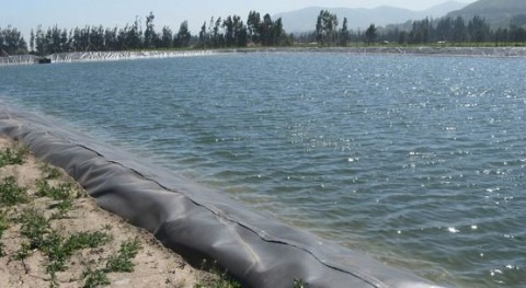 2,4 millones dólares proyectos almacenamiento hídrico regantes chilenos Atacama y Coquimbo