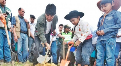 Evo Morales convoca al mundo terminar contaminación