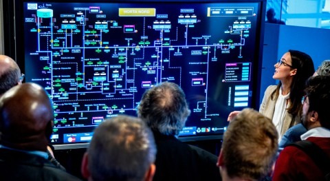 Global Omnium y Telefónica Tech desplegarán 450.000 contadores agua inteligentes España