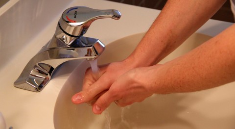 Lavarse manos, simple acto que protege 200 enfermedades