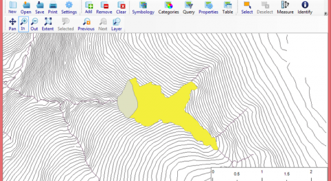 Vista del software MapWindow con datos de una depósito de relaves en una cuenca andina