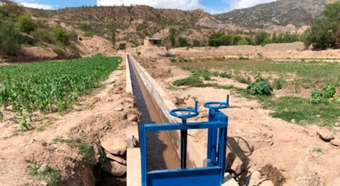 Bolivia entrega sistema riego incrementar producción alimentos Capinota