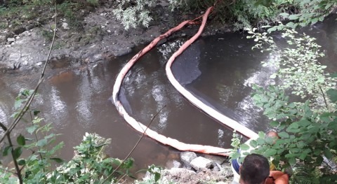CHMS investiga vertido río Barbaña paso San Cibrao