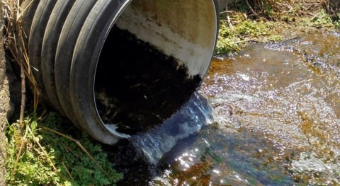 contaminación agua, tres temas ambientales que más preocupan españoles