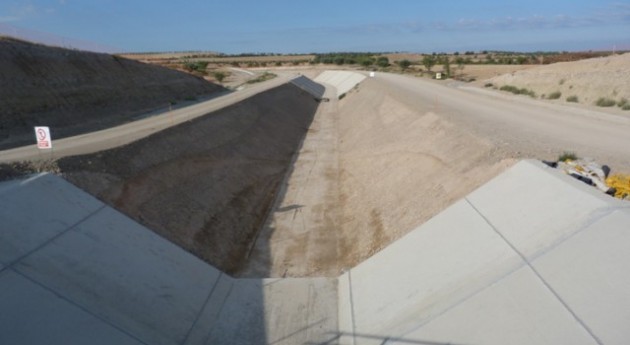 Aigües Segarra-Garrigues y regantes acuerdan ejecutar regadíos Verdú