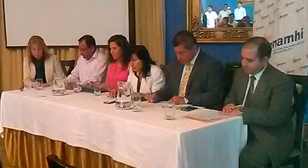 Perú y Ecuador firman acuerdo intercambio datos hidrometeorológicos