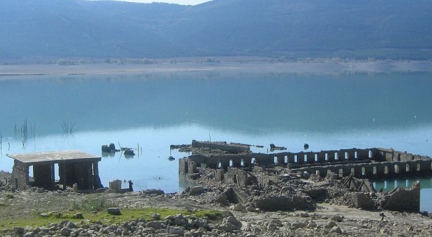 Embalse de Yesa, de donde parte el canal (Wikipedia/CC).