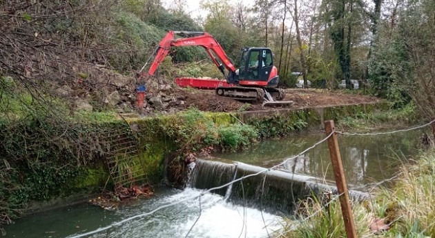 URA trabaja demolición parcial azud Trankaz arroyo Portu Hernani, Gipuzkoa