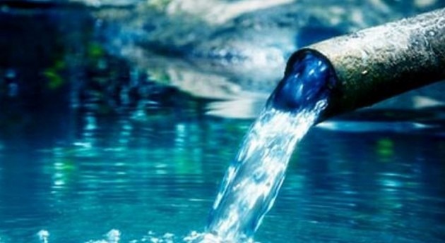 Mesa agua Andalucía: foro hacer frente excesiva politización agua