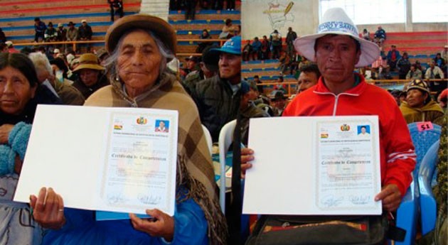Gobierno boliviano certifica 747 regantes Oruro