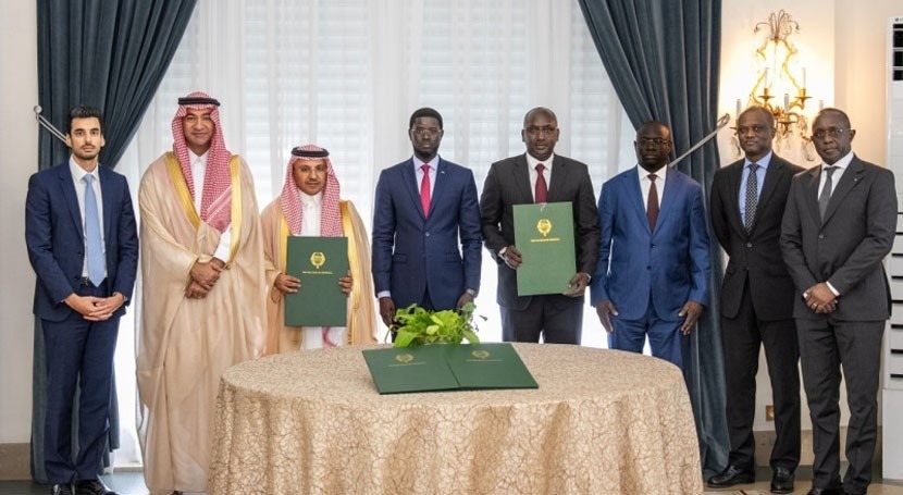 Senegal firma acuerdo construir mayor planta desalinización verde África Occidental