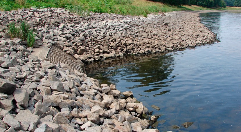 robot ayuda detectar contaminantes tratamiento agua alcantarillado