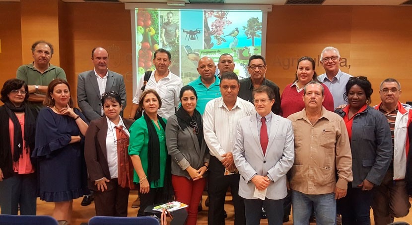 delegación cubana se interesa programa desarrollo rural y gestión hídrica Murcia