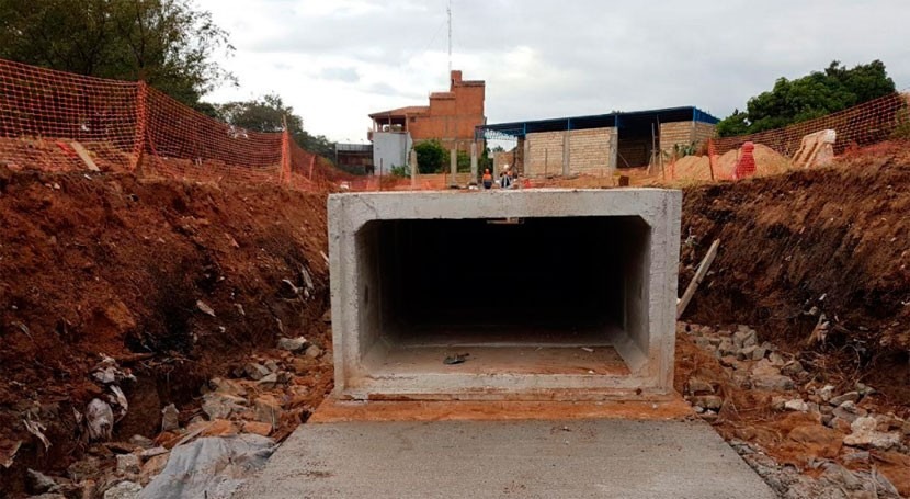 Avanza construcción desagüe pluvial arroyo San Lorenzo Paraguay