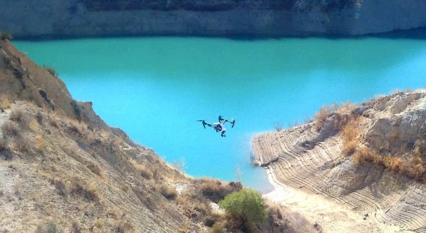 Drones estudiar arrastre sedimentos embalses
