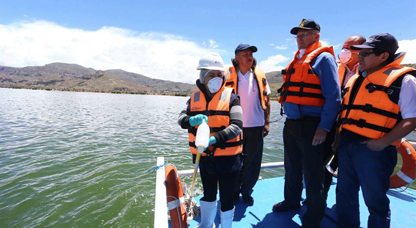 Presidente Pedro Pablo Kuczynski anunció acciones descontaminar lago Titicaca
