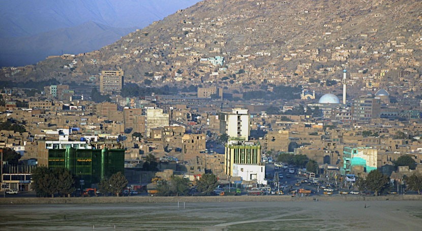 Miles afganos Kabul carecen agua potable debido sequía