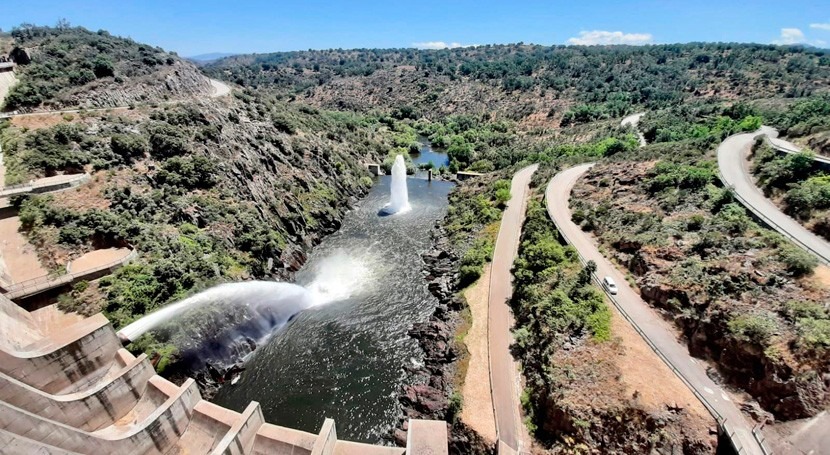 Salamanca contará central hidroeléctrica gestión pública presa Irueña
