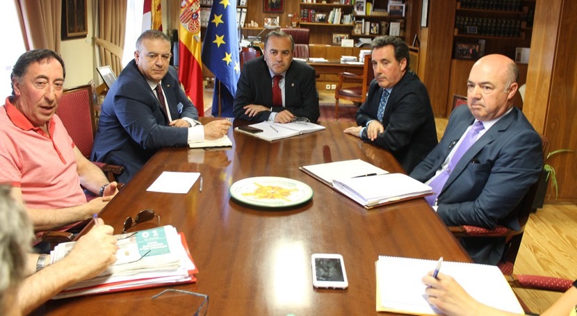 CHT y Gobierno Castilla- Mancha se reúnen afectados amianto