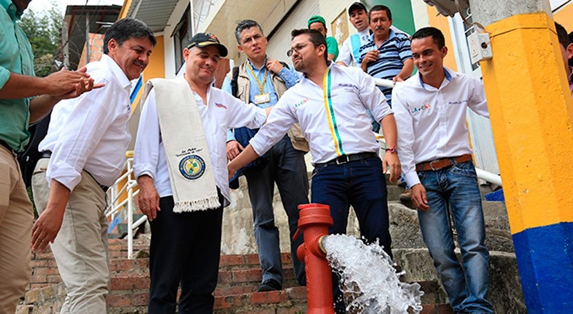 Colombia mejora alcantarillado y saneamiento Cundinamarca y Tolima