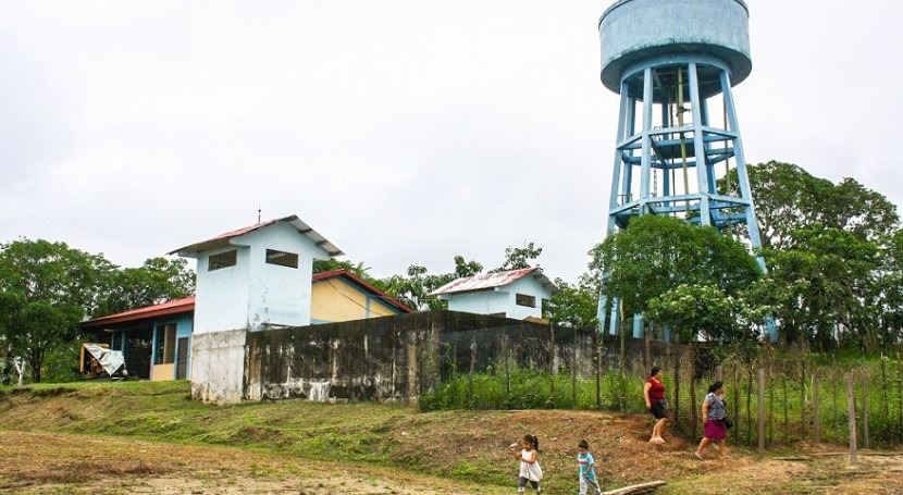¿Cómo se paga servicios saneamiento zonas rurales Perú?