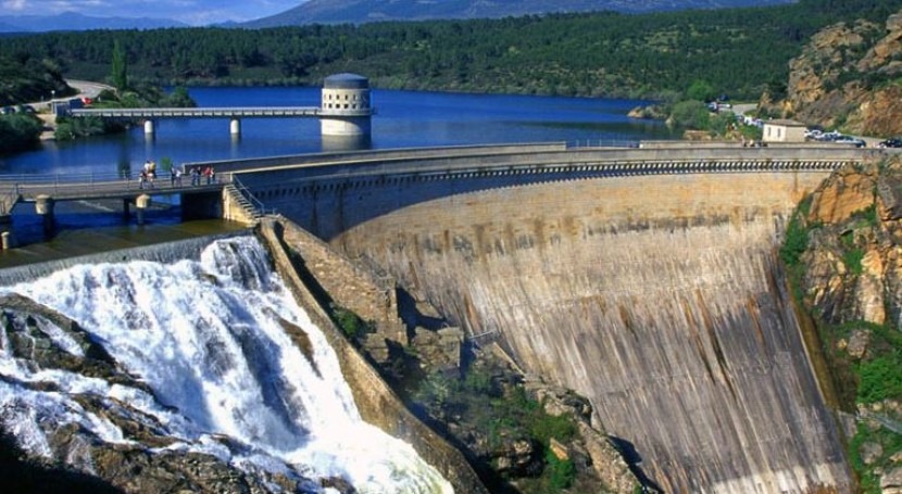 Presa de El Villar (Canal de Isabel II).